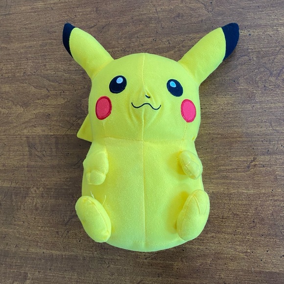 Pokémon Pikachu Plush Stuffed Animal - Picture 2 of 6